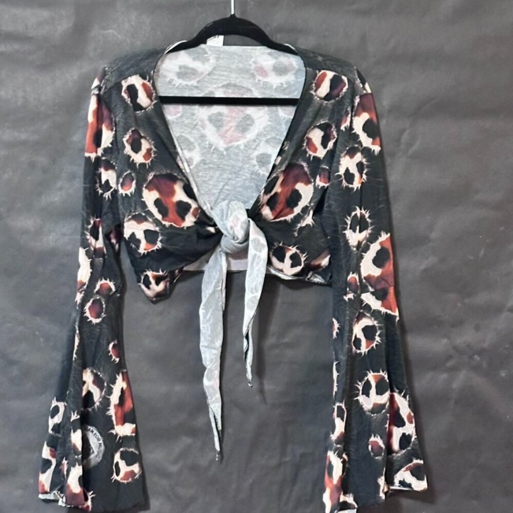 Cow Print Cotton Halter Bell Sleeve Size XL  Shirt Crop Top Punk Rock Festival - Picture 2 of 10